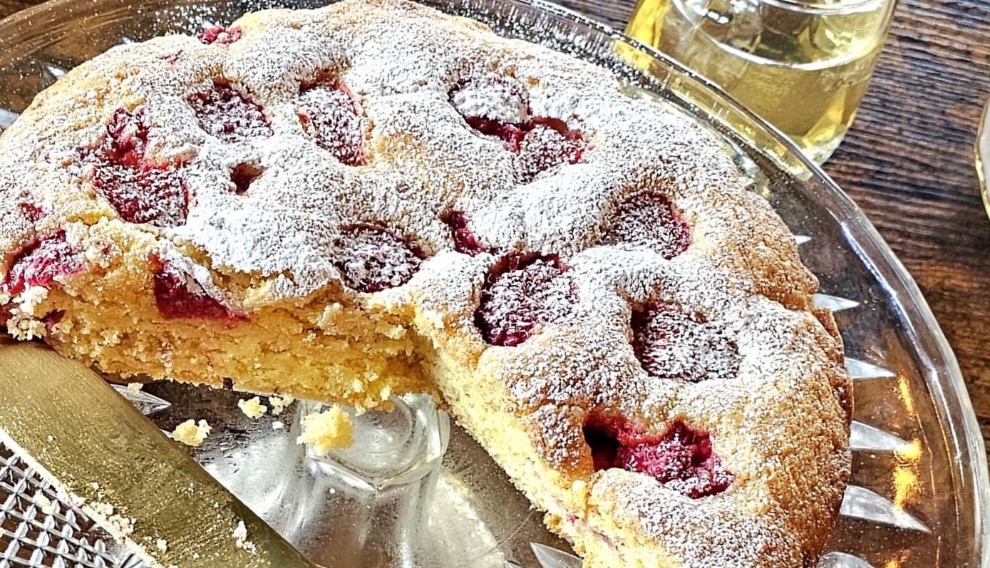 Strawberry_Polenta_Almond Cake